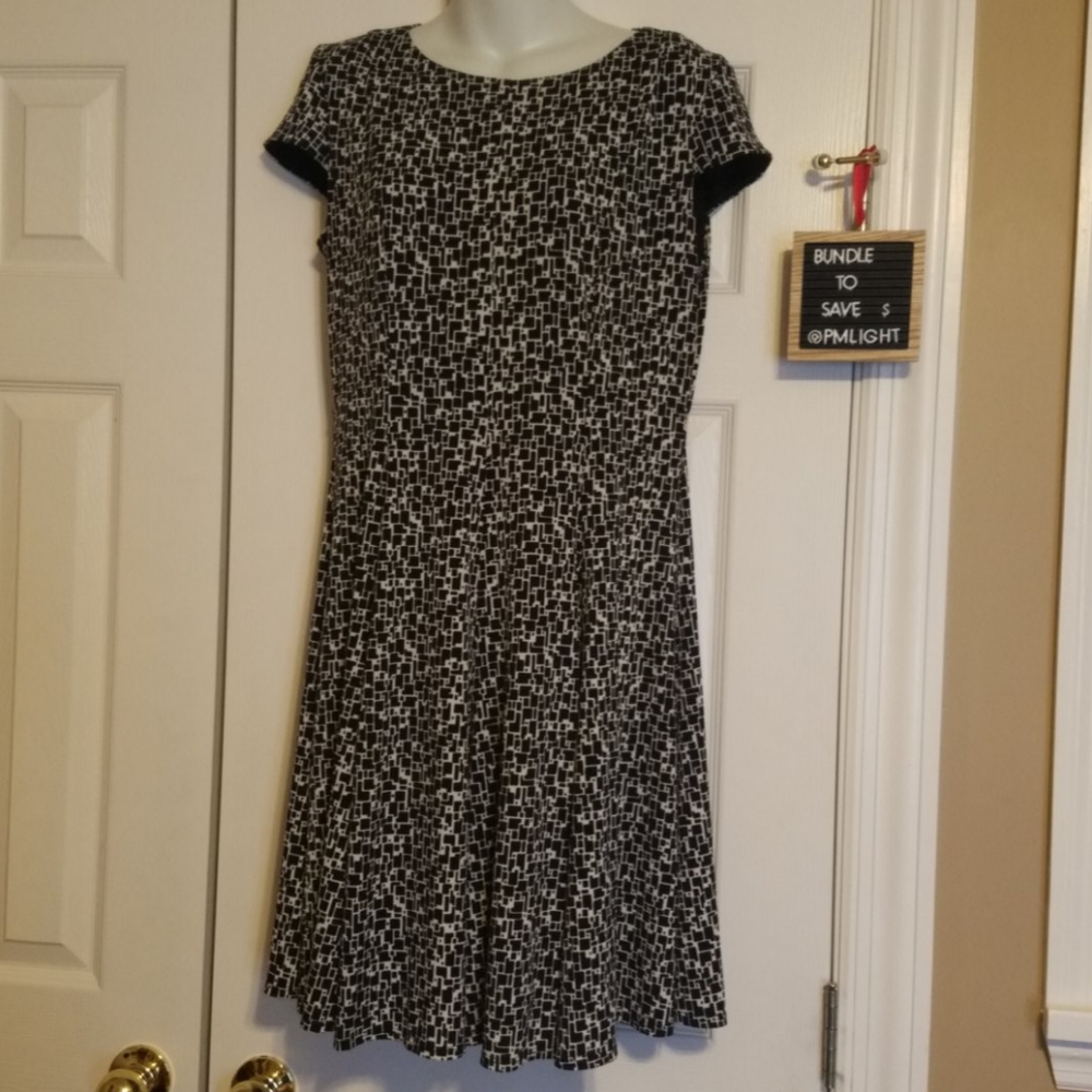 Jessica Howard 10 Petite Dress Black & White
